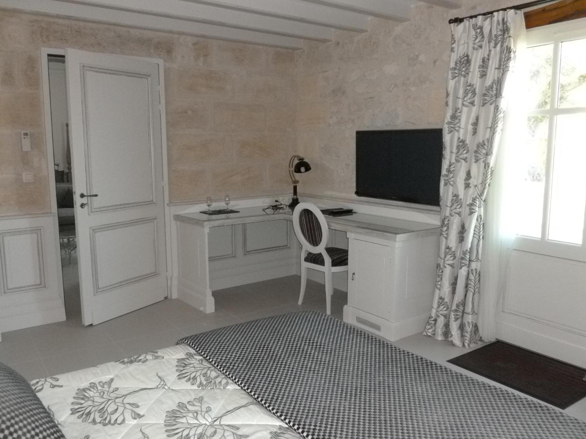 Lussac  Chateau La Rose Perriere מראה חיצוני תמונה